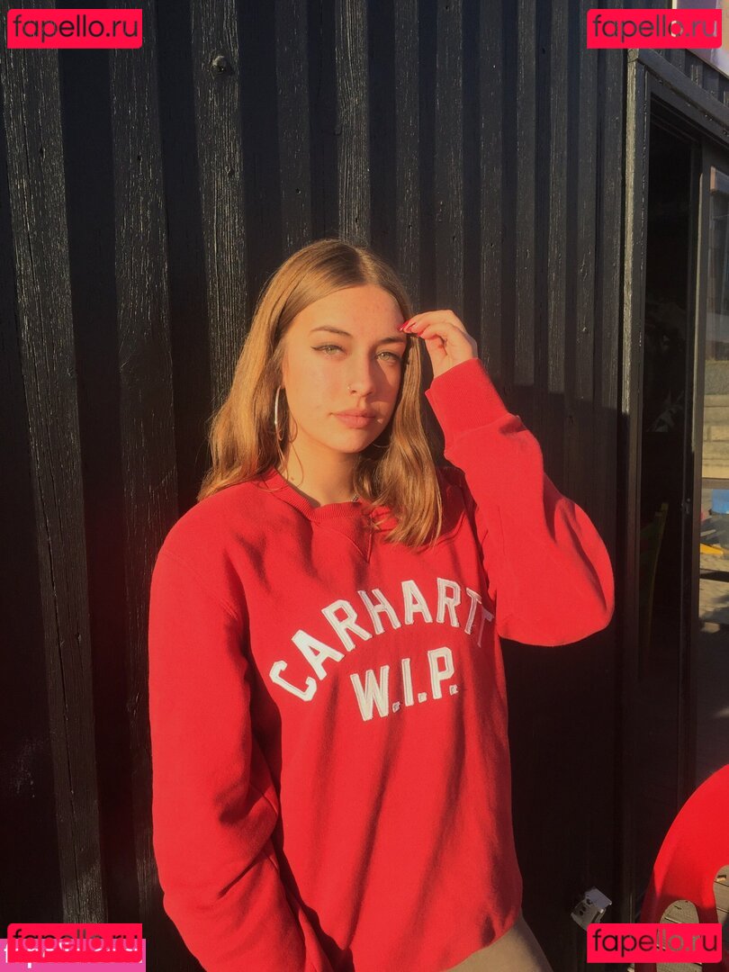 Rafaela Moutinho / https: / rafaelareismoutinho / rafaelareismoutinho ? Onlyfans Photo Gallery 