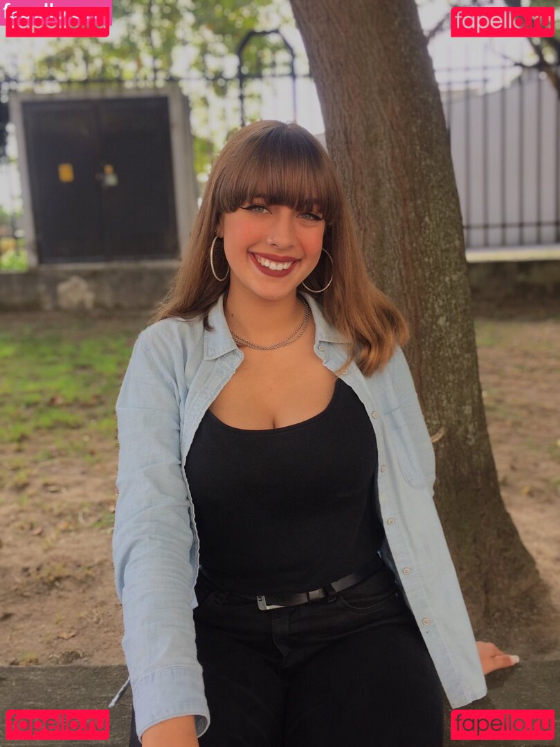 Rafaela Moutinho / https: / rafaelareismoutinho / rafaelareismoutinho ? Onlyfans Photo Gallery 