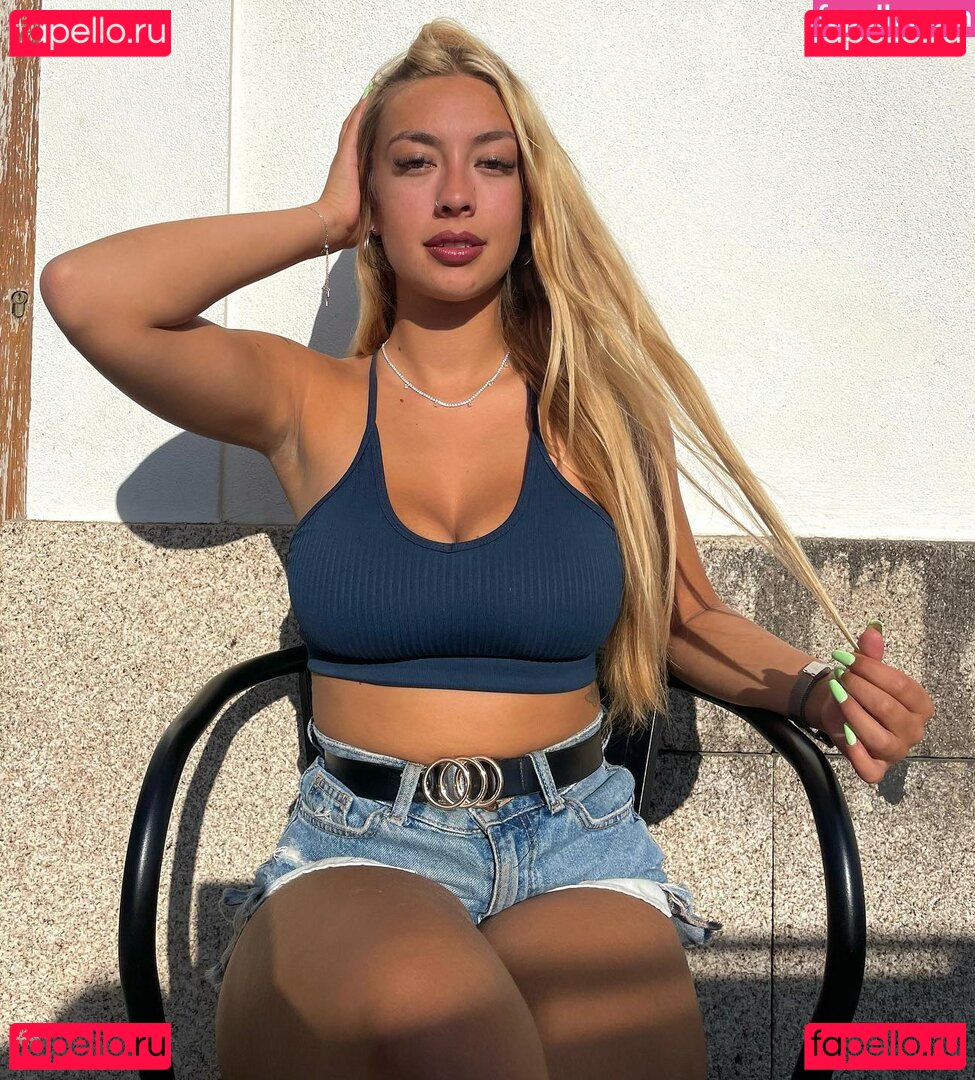 Rafaela Moutinho / https: / rafaelareismoutinho / rafaelareismoutinho ? Onlyfans Photo Gallery 