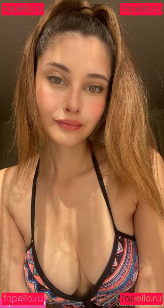 iCata / icataa Onlyfans Photo Gallery 