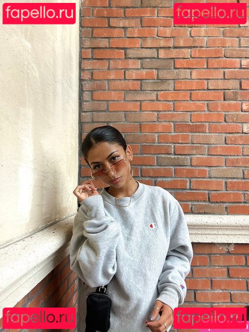 Melanie Cruz / Melaniepcruzz / itsyagirlmel / melaniepcruzzzz Onlyfans Photo Gallery 