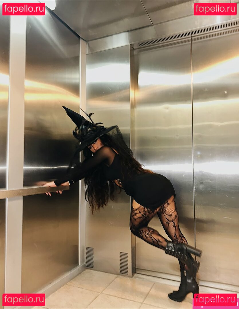 Melanie Cruz / Melaniepcruzz / itsyagirlmel / melaniepcruzzzz Onlyfans Photo Gallery 