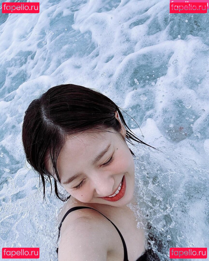 HeeJin (ARTMS  / HeeJin (ARTMS / LOONA) / heejin_theworld Onlyfans Photo Gallery 
