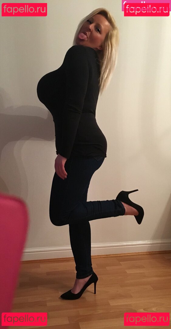 Noprobsju Nude Onlyfans Photo 35