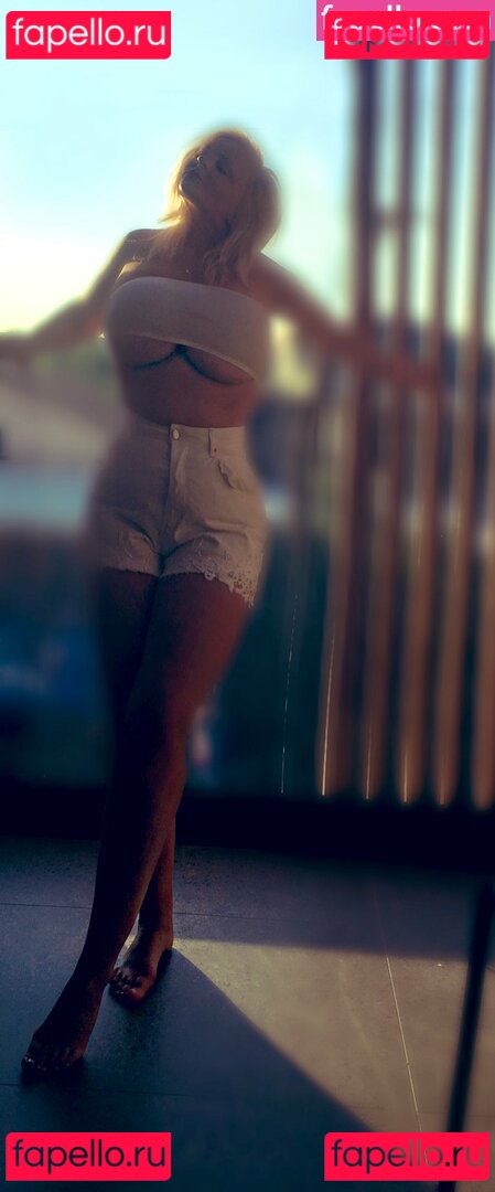 Noprobsju Nude Onlyfans Photo 31