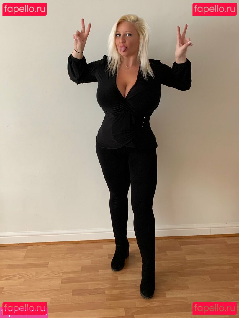 Noprobsju Nude Onlyfans Photo 24