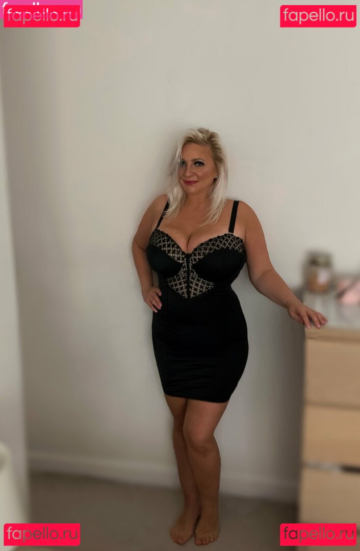 Noprobsju Nude Onlyfans Photo 19