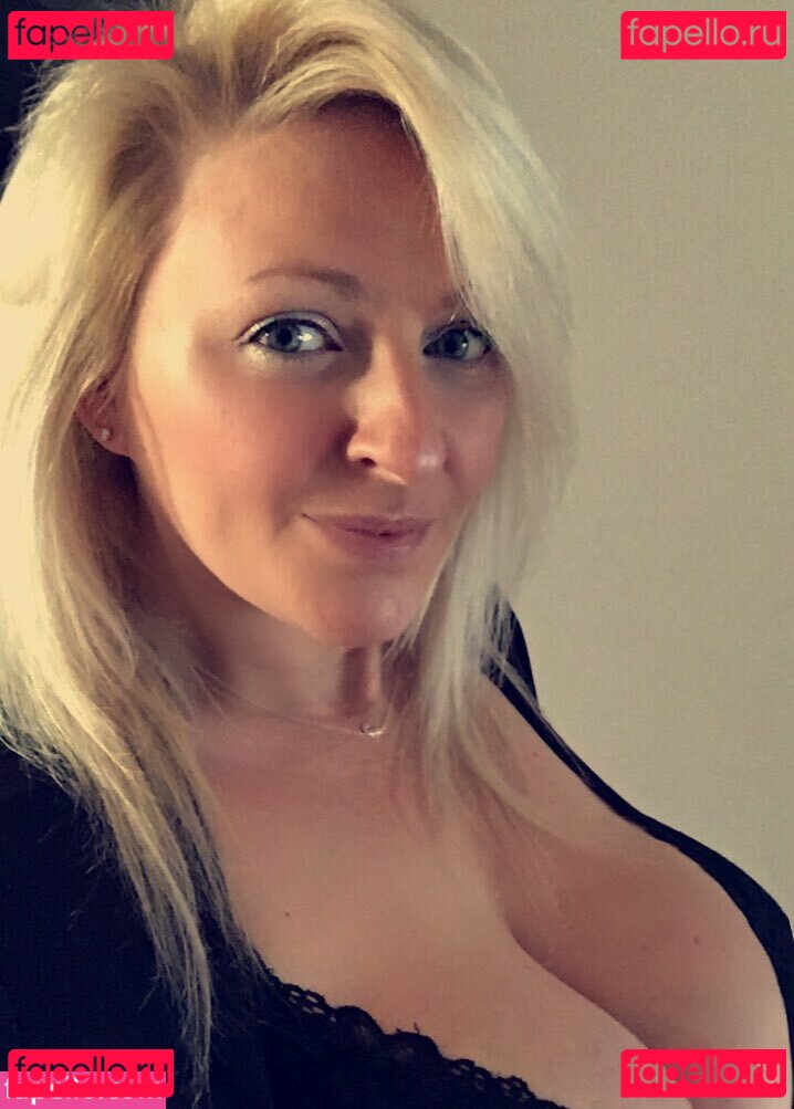 Noprobsju Nude Onlyfans Photo 5