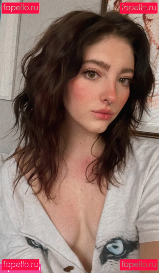 Discussion Thread / Willow Shields / WillowShields Onlyfans Photo Gallery 