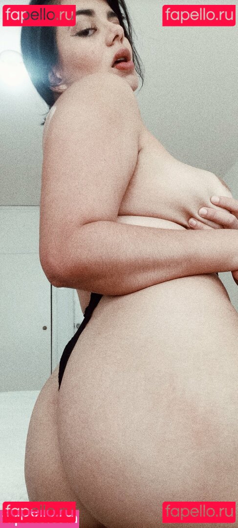 Amaranta Hank / ama.rantahank / amaranta.hank Onlyfans Photo Gallery 