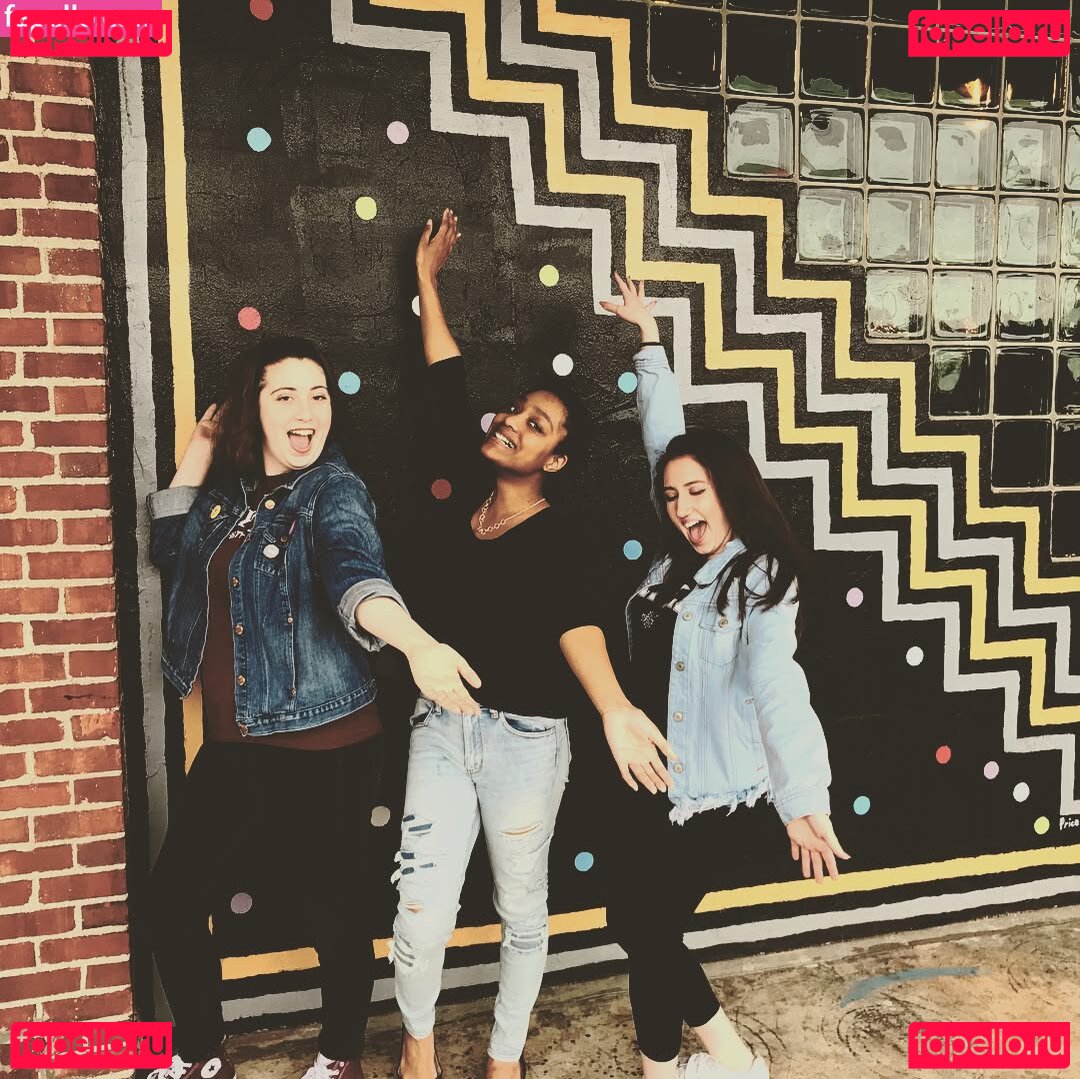 Jackie Cass / jackie_ina_box Onlyfans Photo Gallery 