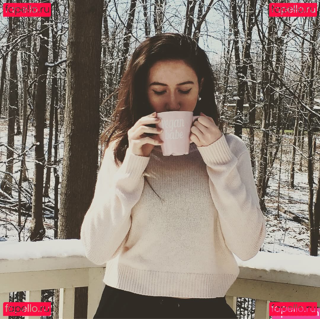 Jackie Cass / jackie_ina_box Onlyfans Photo Gallery 