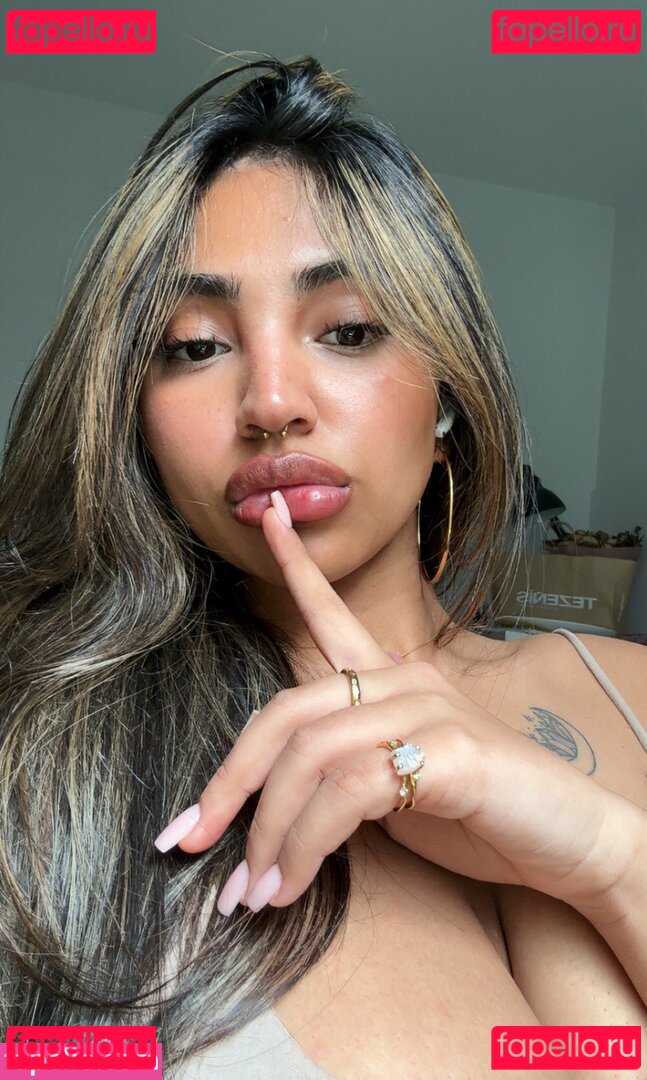 FiOnee / fprine Nude Onlyfans Photo 32