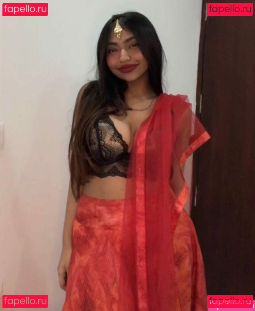 FiOnee / fprine Nude Onlyfans Photo 15