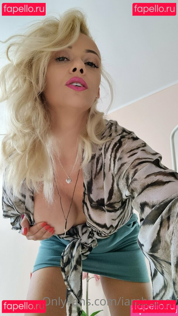 iamblondy Onlyfans Photo Gallery 
