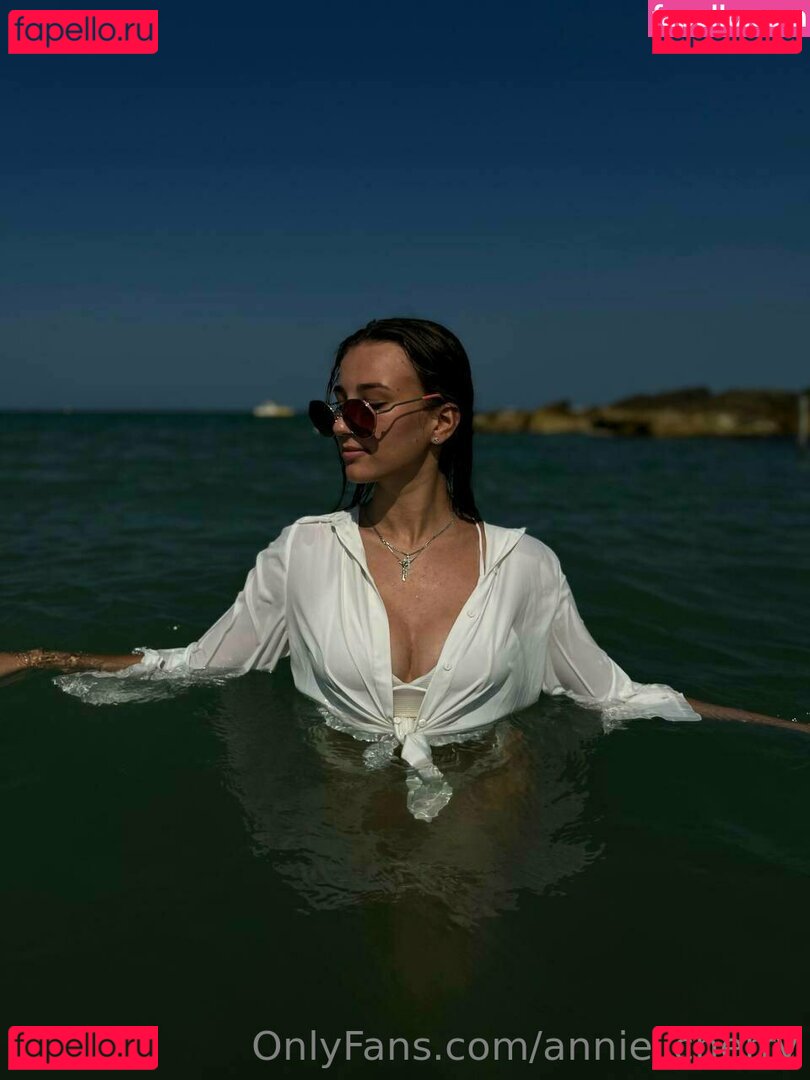 annie_cherry / annie_cherryy / https: / theanniecherry Onlyfans Photo Gallery 