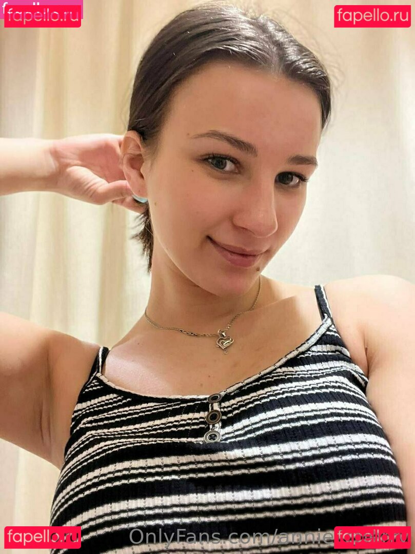 annie_cherry / annie_cherryy / https: / theanniecherry Onlyfans Photo Gallery 