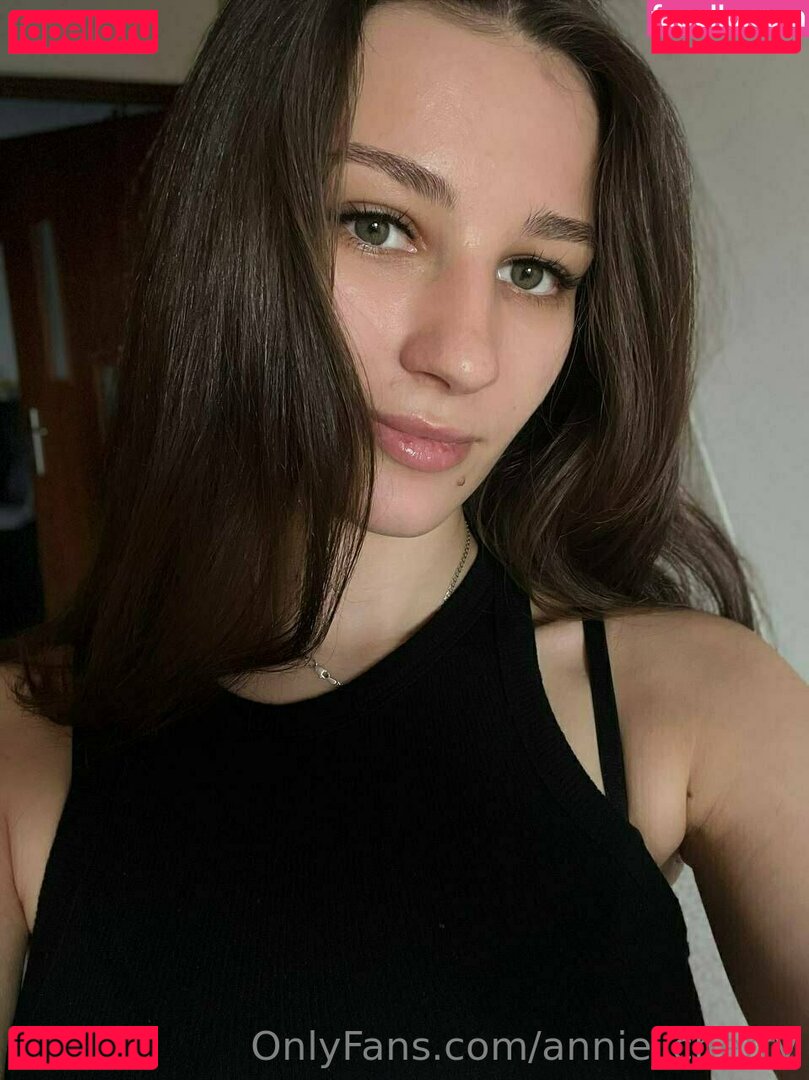 annie_cherry / annie_cherryy / https: / theanniecherry Onlyfans Photo Gallery 