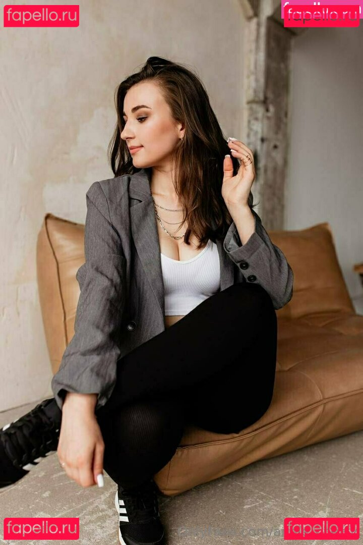 annie_cherry / annie_cherryy / https: / theanniecherry Onlyfans Photo Gallery 