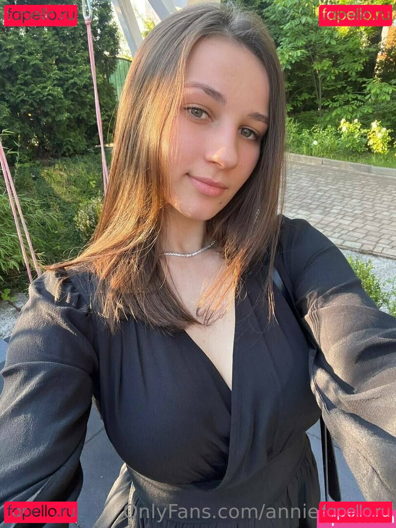 annie_cherry / annie_cherryy / https: / theanniecherry Onlyfans Photo Gallery 