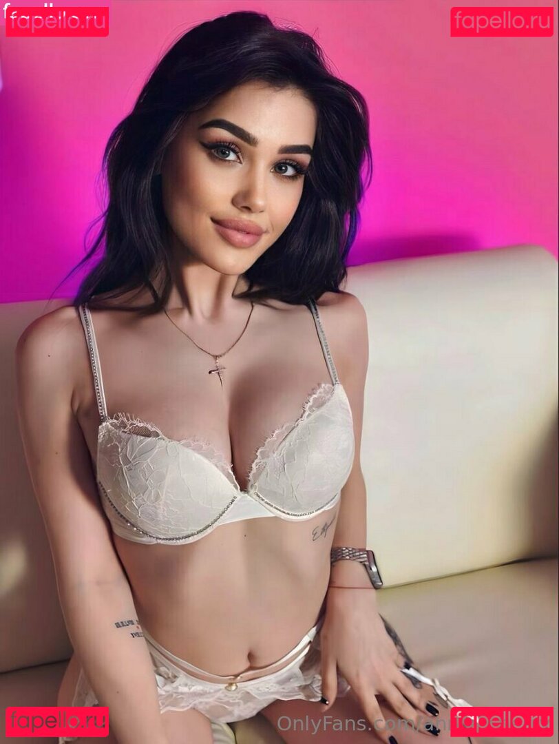 annie_cherry / annie_cherryy / https: / theanniecherry Onlyfans Photo Gallery 