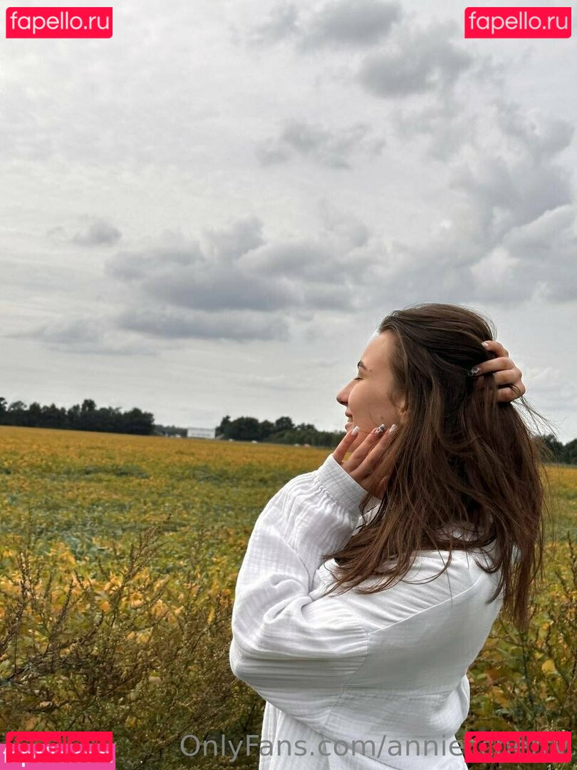 annie_cherry / annie_cherryy / https: / theanniecherry Onlyfans Photo Gallery 