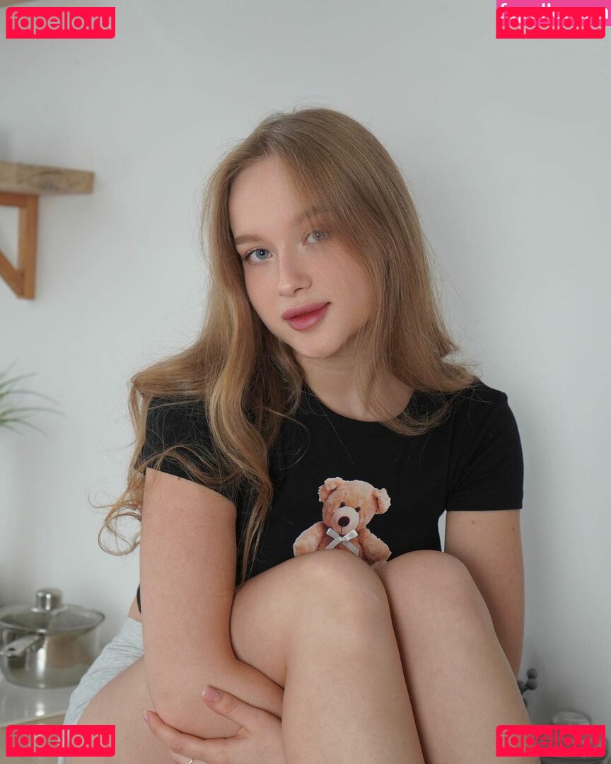 miaa.mikuu / miamiku Onlyfans Photo Gallery 