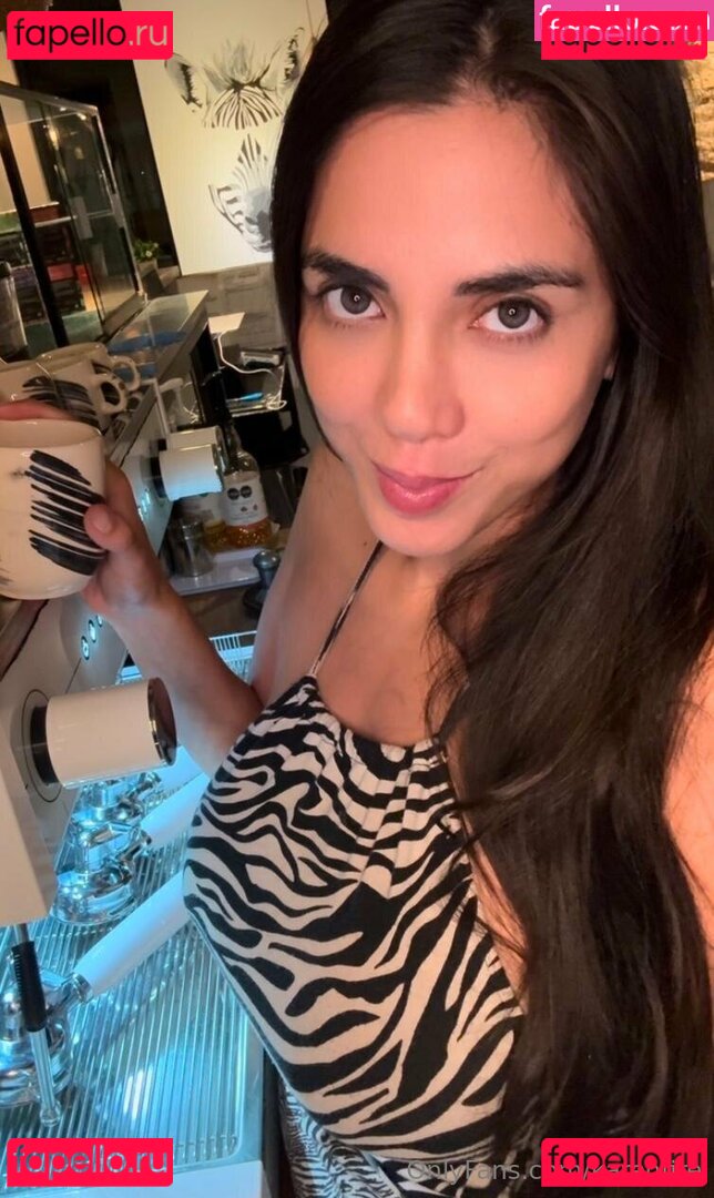 Karen Abalos / Karen Fire / karenabaloss / karenfire Onlyfans Photo Gallery 