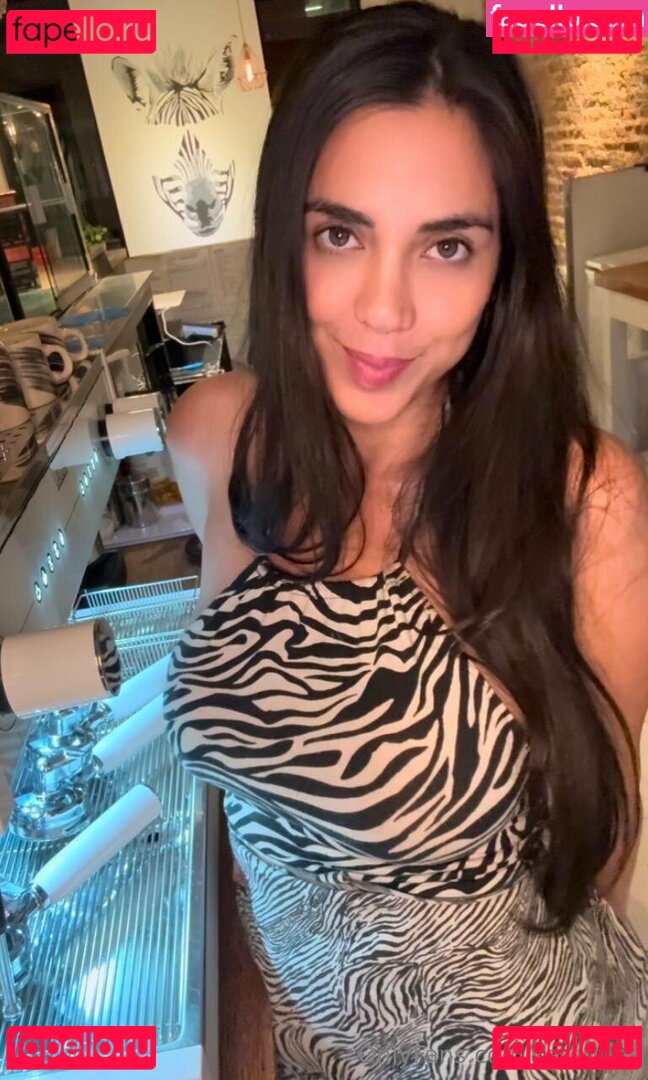 Karen Abalos / Karen Fire / karenabaloss / karenfire Onlyfans Photo Gallery 