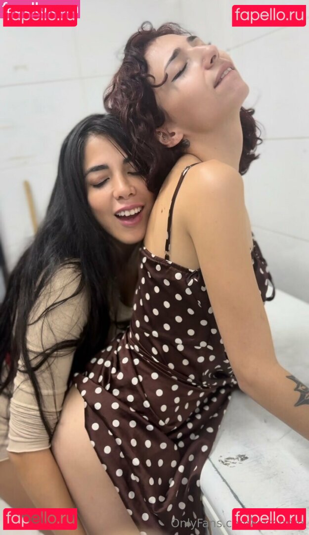 Karen Abalos / Karen Fire / karenabaloss / karenfire Onlyfans Photo Gallery 