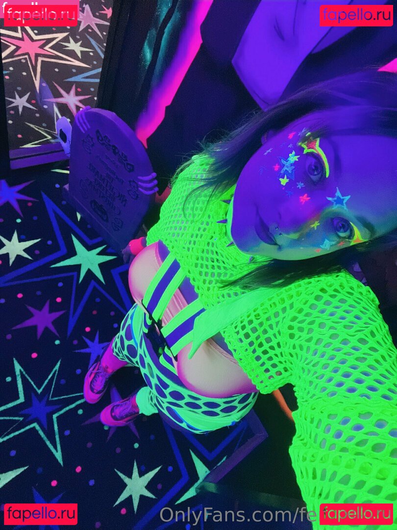 fen.allard / fen_allard Onlyfans Photo Gallery 