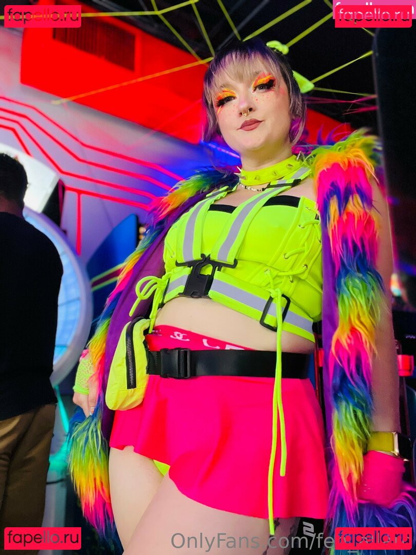 fen.allard / fen_allard Onlyfans Photo Gallery 