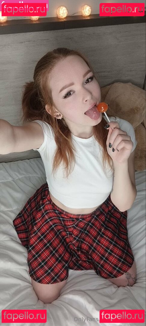 maryfoxxo / officialmariefoxx Onlyfans Photo Gallery 