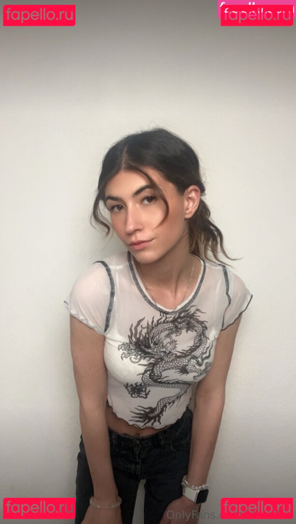 Elenafee / elenafee_ / feelenaa Onlyfans Photo Gallery 