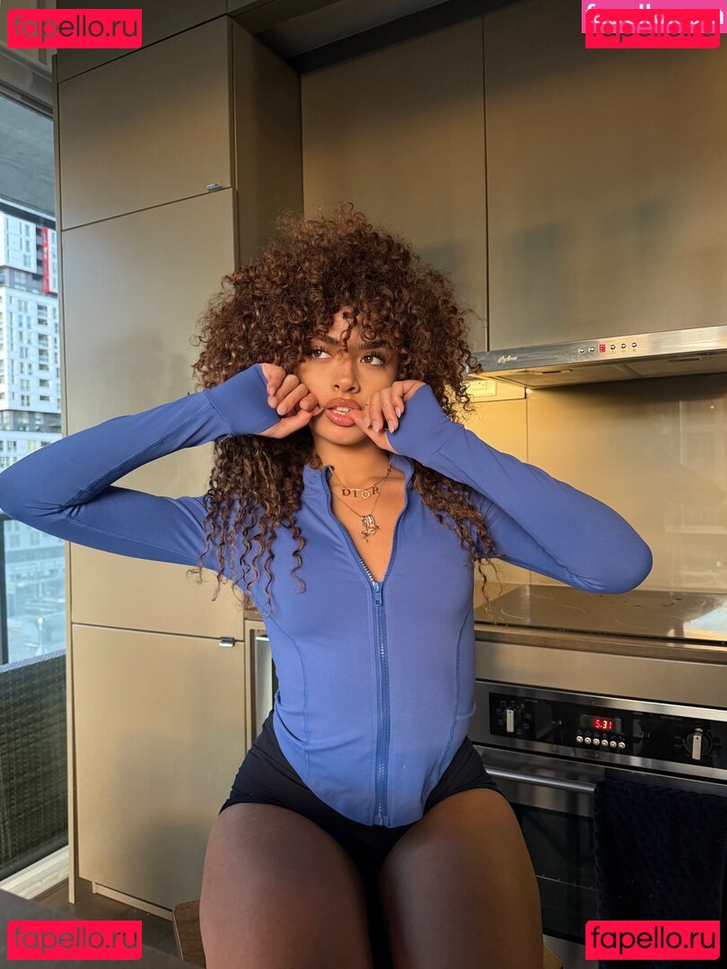 Jena / jenavivre / u7ena / v7ena Nude Onlyfans Photo 9