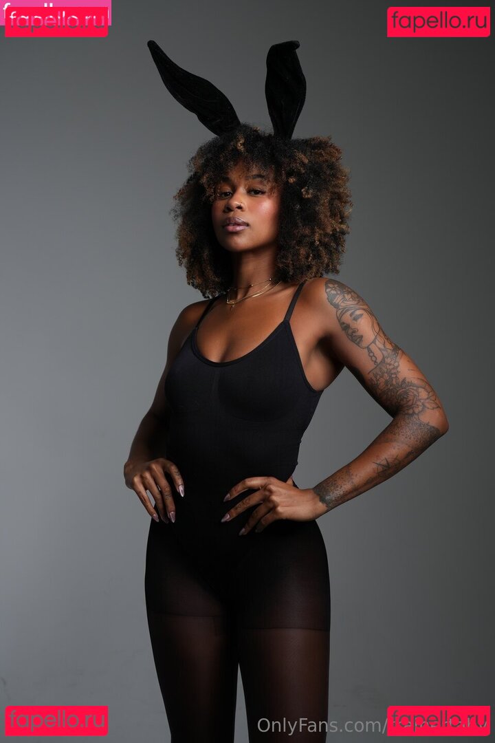 TABY / b.cheeksbytab / trainertaby Onlyfans Photo Gallery 