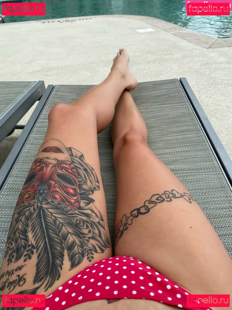 Anna Bell Peaks / annabellpeaksxx / https: Onlyfans Photo Gallery 