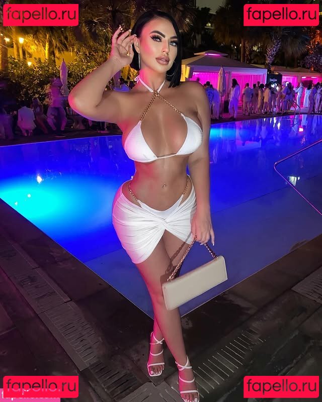 Kay Jenkins / kj_co Onlyfans Photo Gallery 