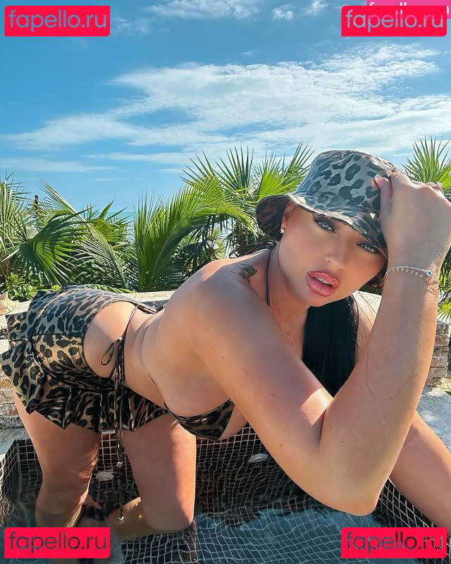 Kay Jenkins / kj_co Onlyfans Photo Gallery 