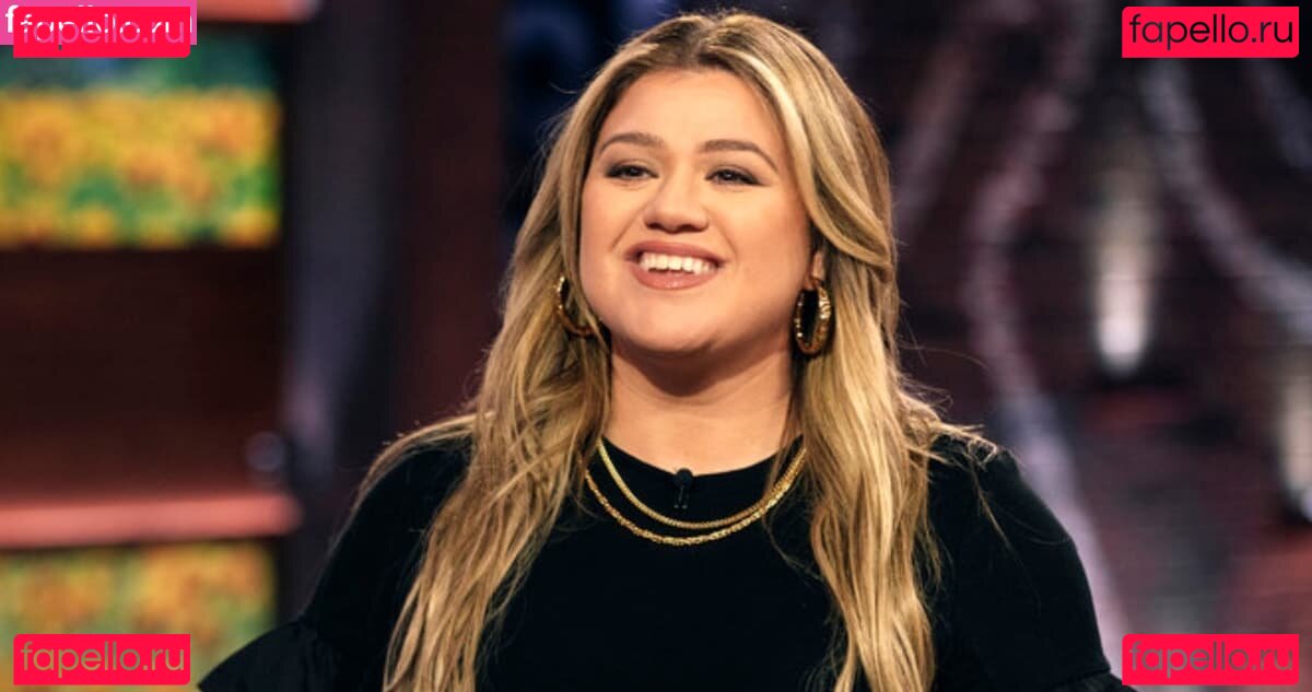 Kelly Clarkson / kellyclarkson Onlyfans Photo Gallery 
