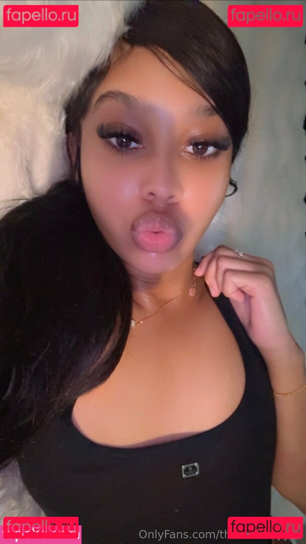 therealmayyaa Onlyfans Photo Gallery 