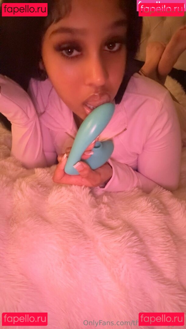 therealmayyaa Onlyfans Photo Gallery 