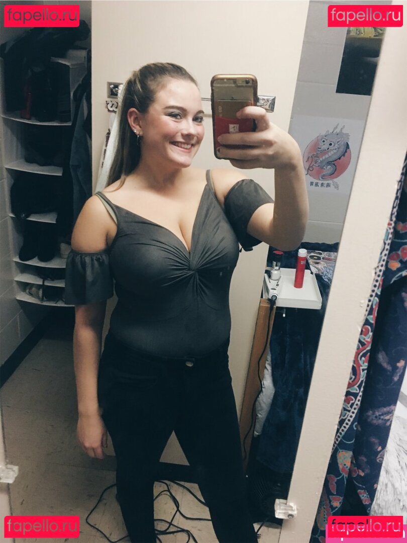 Olivia H / h.olivia.h / thee_olivia Onlyfans Photo Gallery 