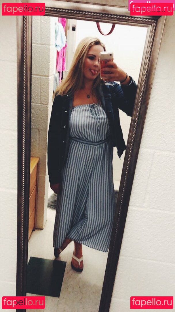 Olivia H / h.olivia.h / thee_olivia Onlyfans Photo Gallery 