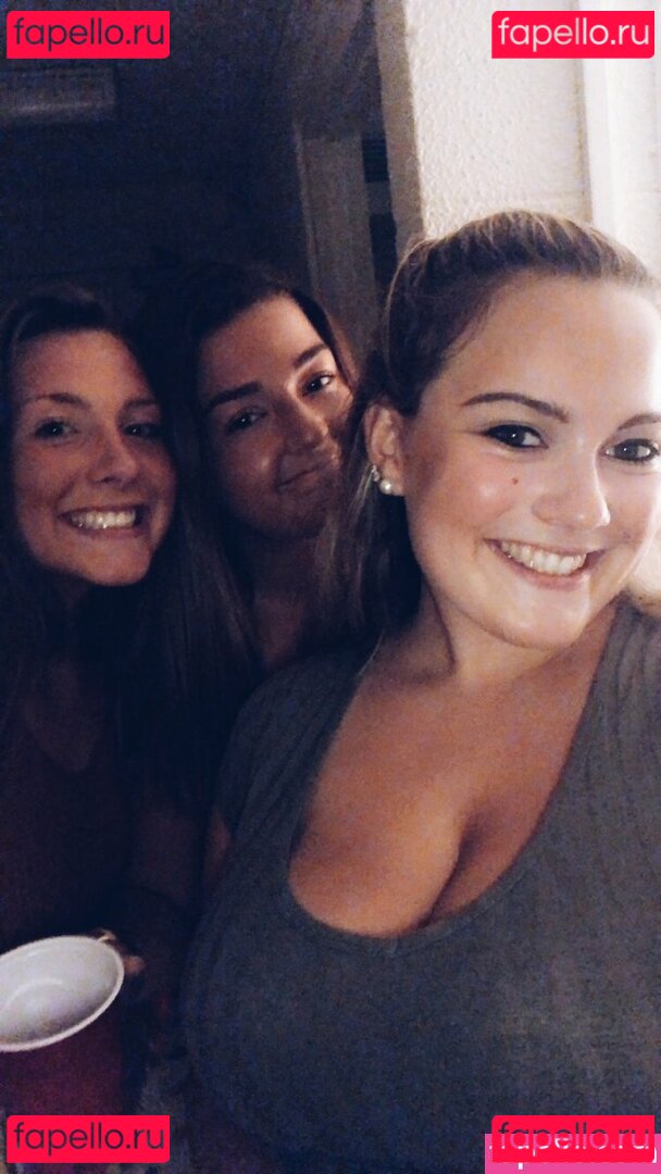 Olivia H / h.olivia.h / thee_olivia Onlyfans Photo Gallery 