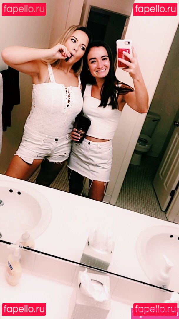 Olivia H / h.olivia.h / thee_olivia Onlyfans Photo Gallery 