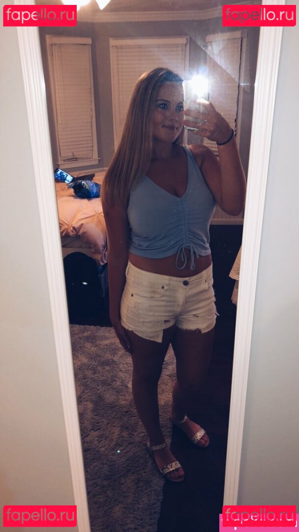 Olivia H / h.olivia.h / thee_olivia Onlyfans Photo Gallery 