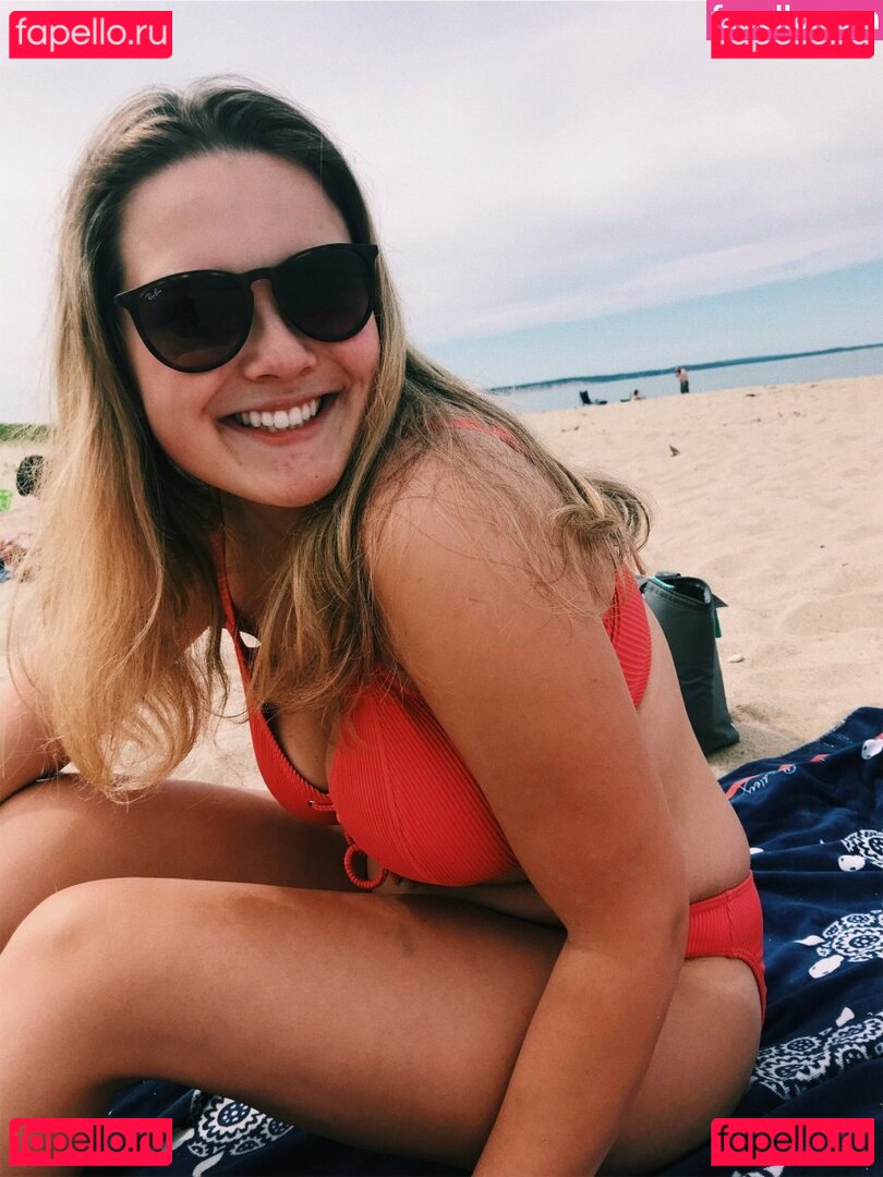 Olivia H / h.olivia.h / thee_olivia Onlyfans Photo Gallery 