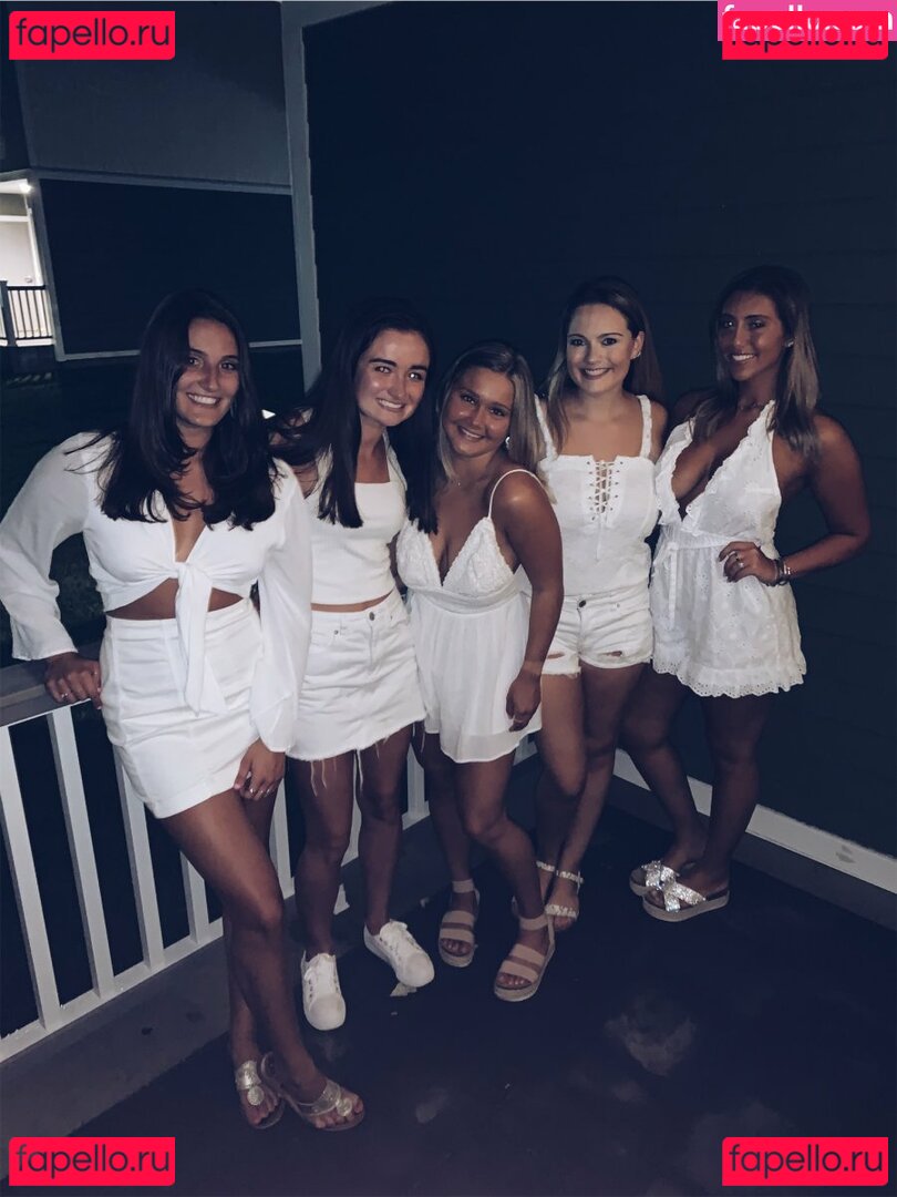 Olivia H / h.olivia.h / thee_olivia Onlyfans Photo Gallery 