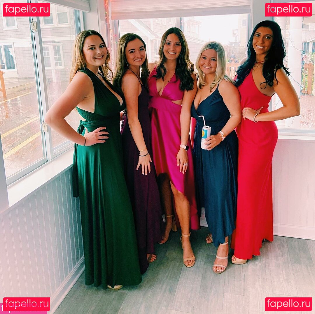 Olivia H / h.olivia.h / thee_olivia Onlyfans Photo Gallery 